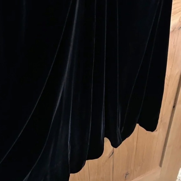 Tory Burch Black Velvet V-Neck Midi Dress NWT | Size 4 | $698 Retail - Picture 8 of 11
